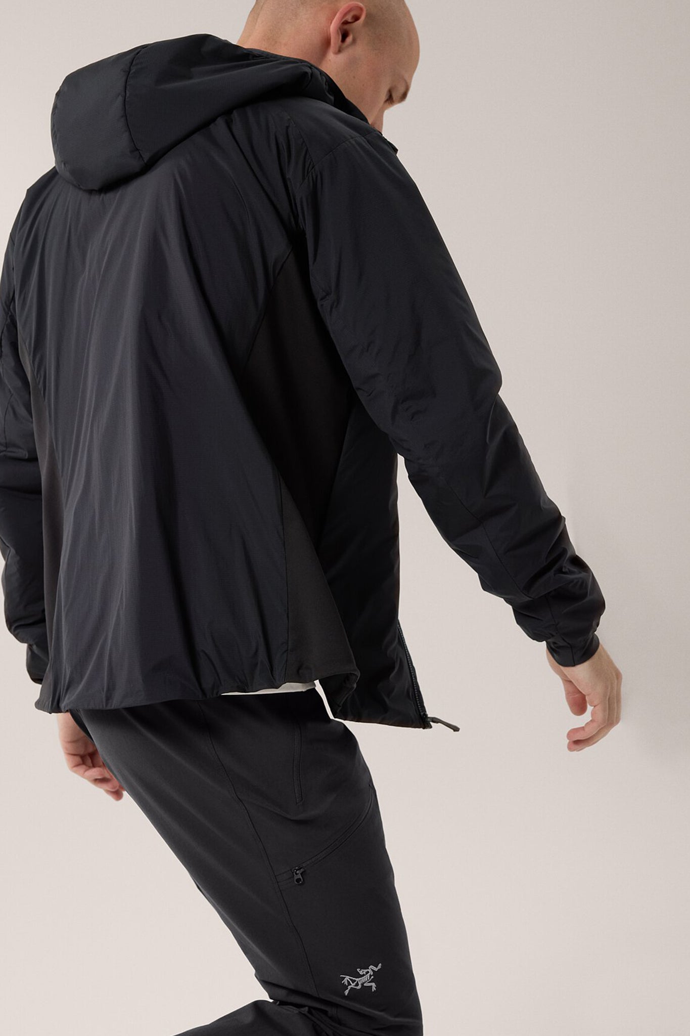 Arc'teryx Men's Atom Hoody in Black