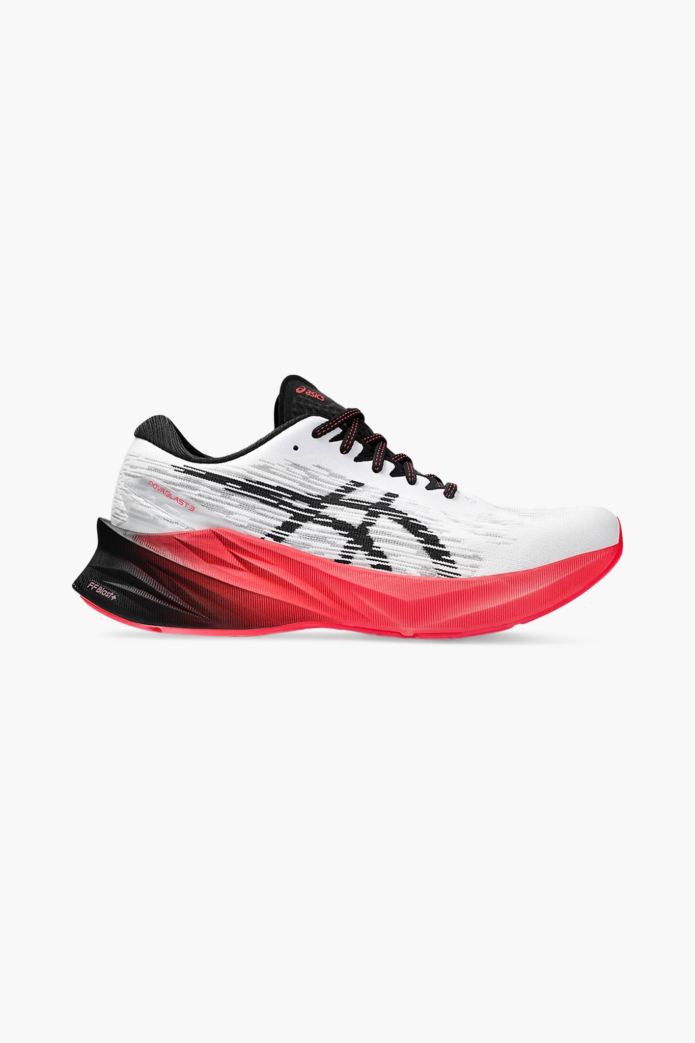ASICS Men's Novablast 3 in White/Black