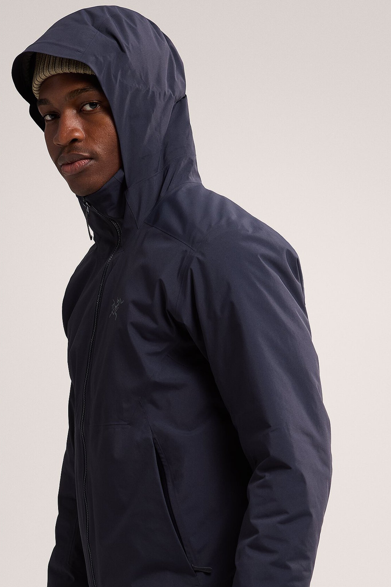 Arc'teryx Men's Ralle Insulated Jacket in Black Sapphire