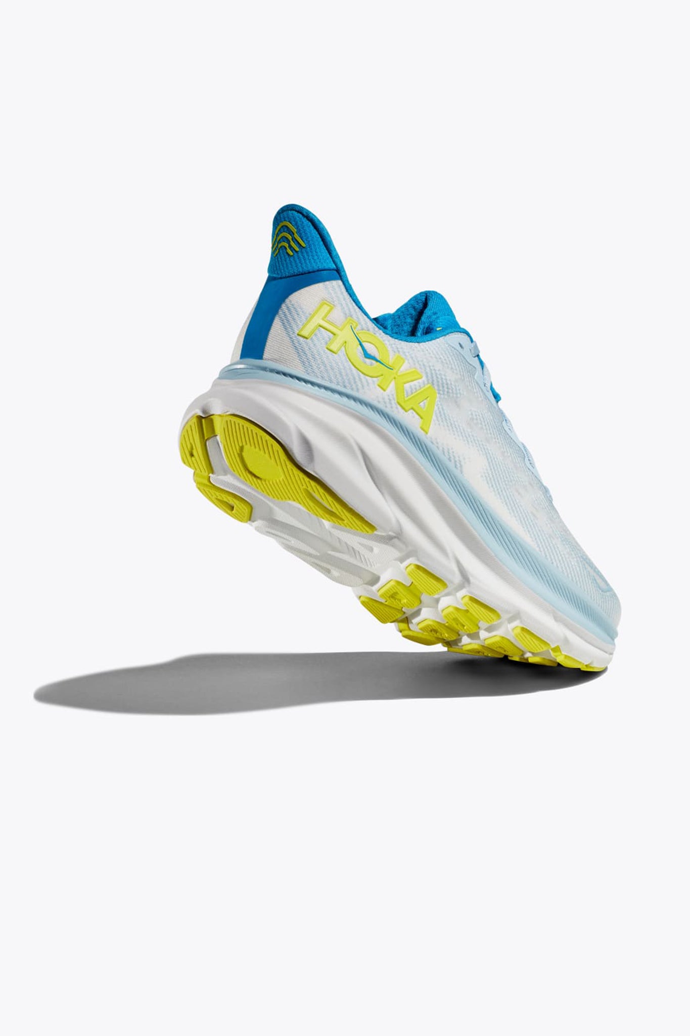 Hoka Men's Clifton 9 Sneaker in Ice Water/Evening Primrose