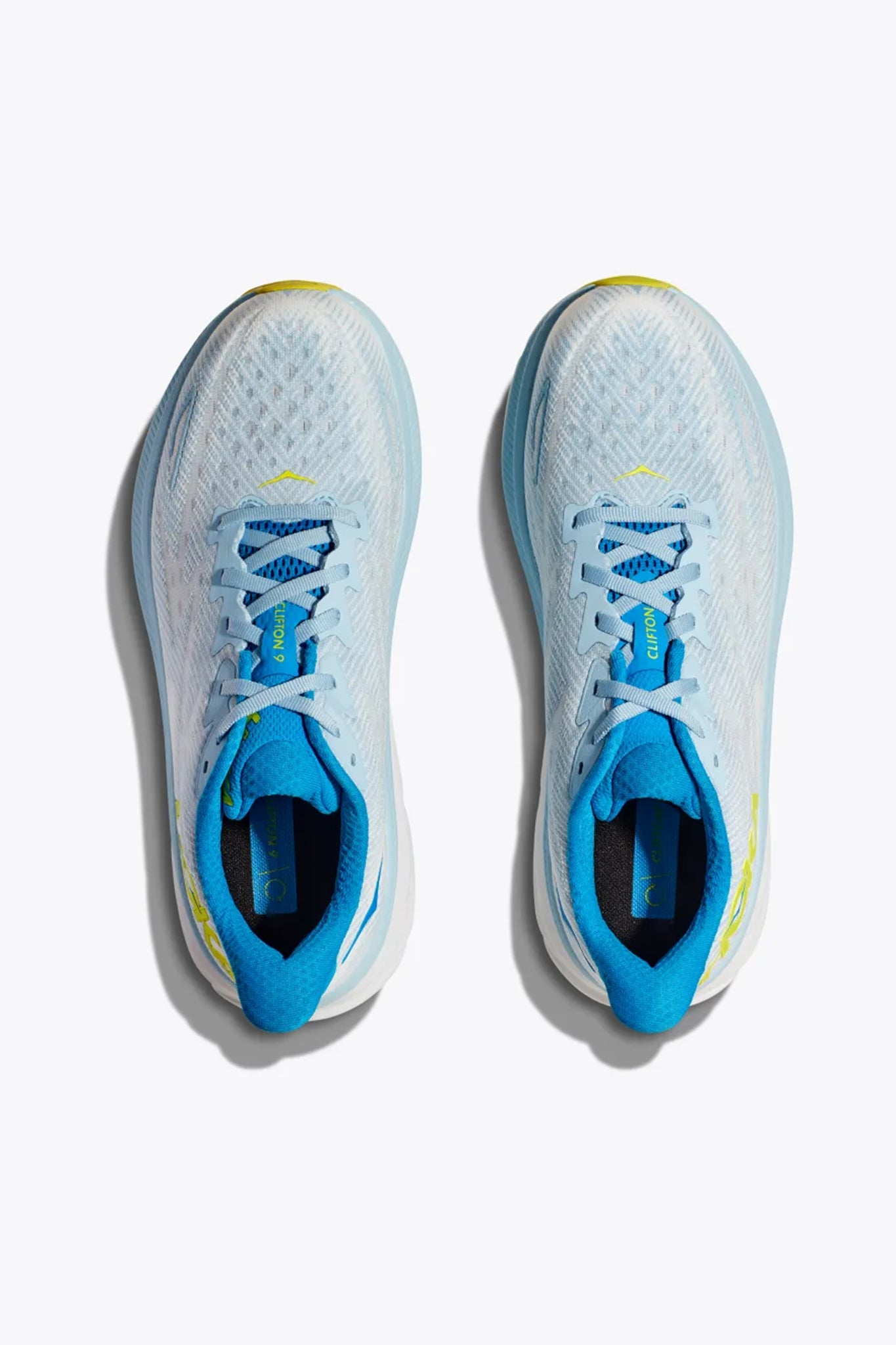 Hoka Men's Clifton 9 Sneaker in Ice Water/Evening Primrose