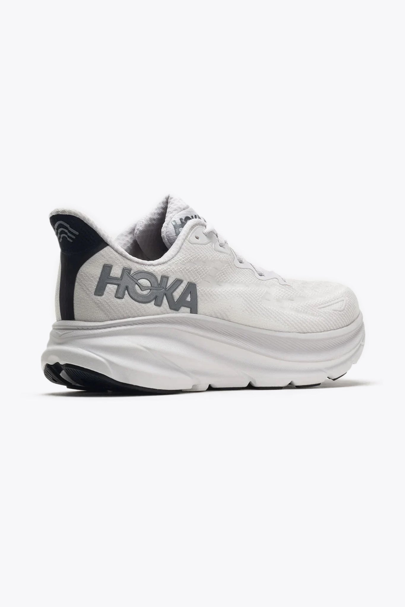 Hoka Men's Clifton 9 Sneaker in Nimbus Cloud/Steelwool