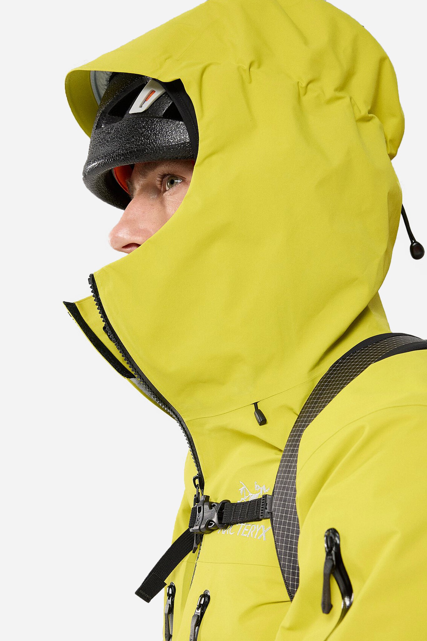 Arc'teryx Men's Alpha SV Jacket in Lampyre