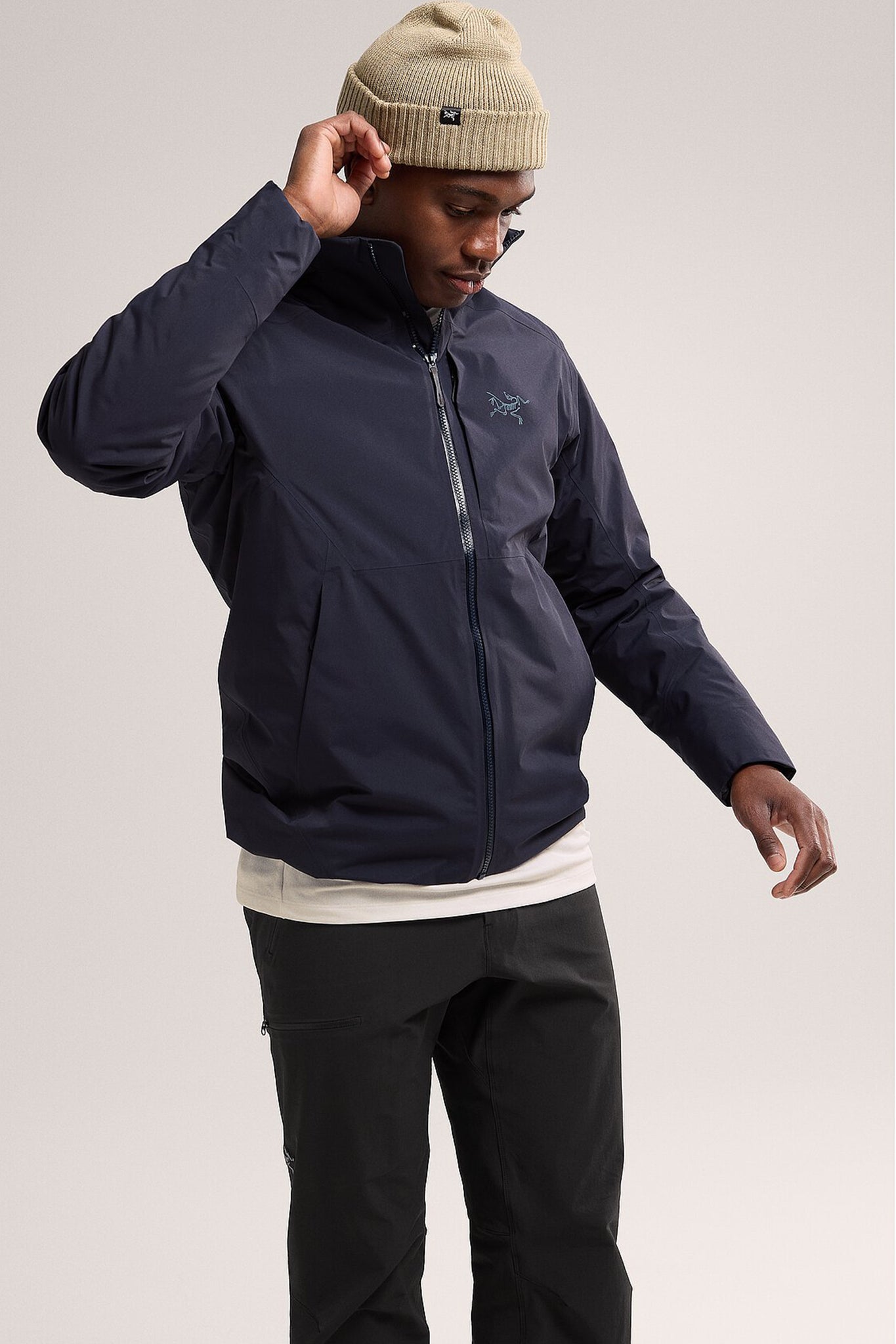 Arc'teryx Men's Ralle Insulated Jacket in Black Sapphire