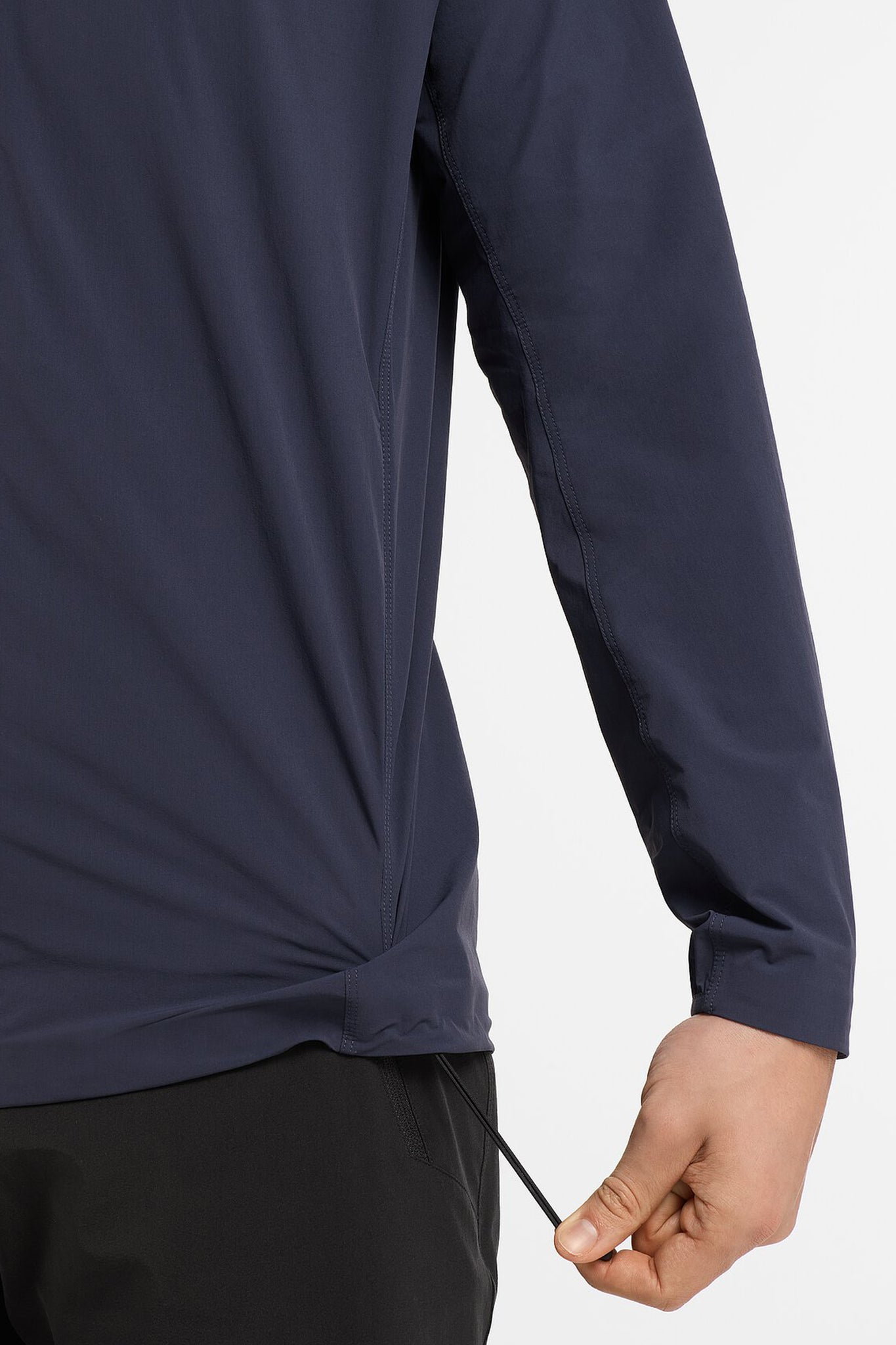 Arc'teryx Men's Gamma Lightweight Hoody in Black Sapphire