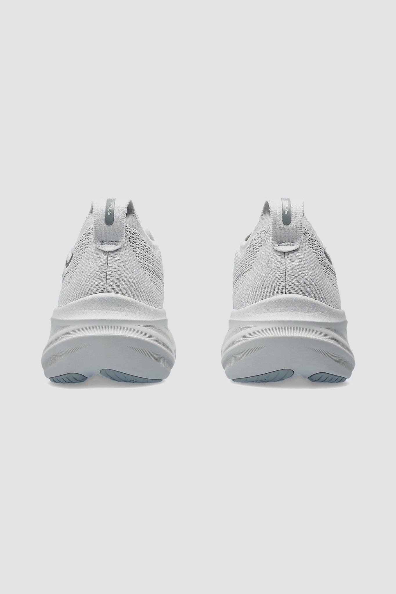 ASICS Men's Gel-Nimbus 26 Sneaker in Concrete/Pure Silver