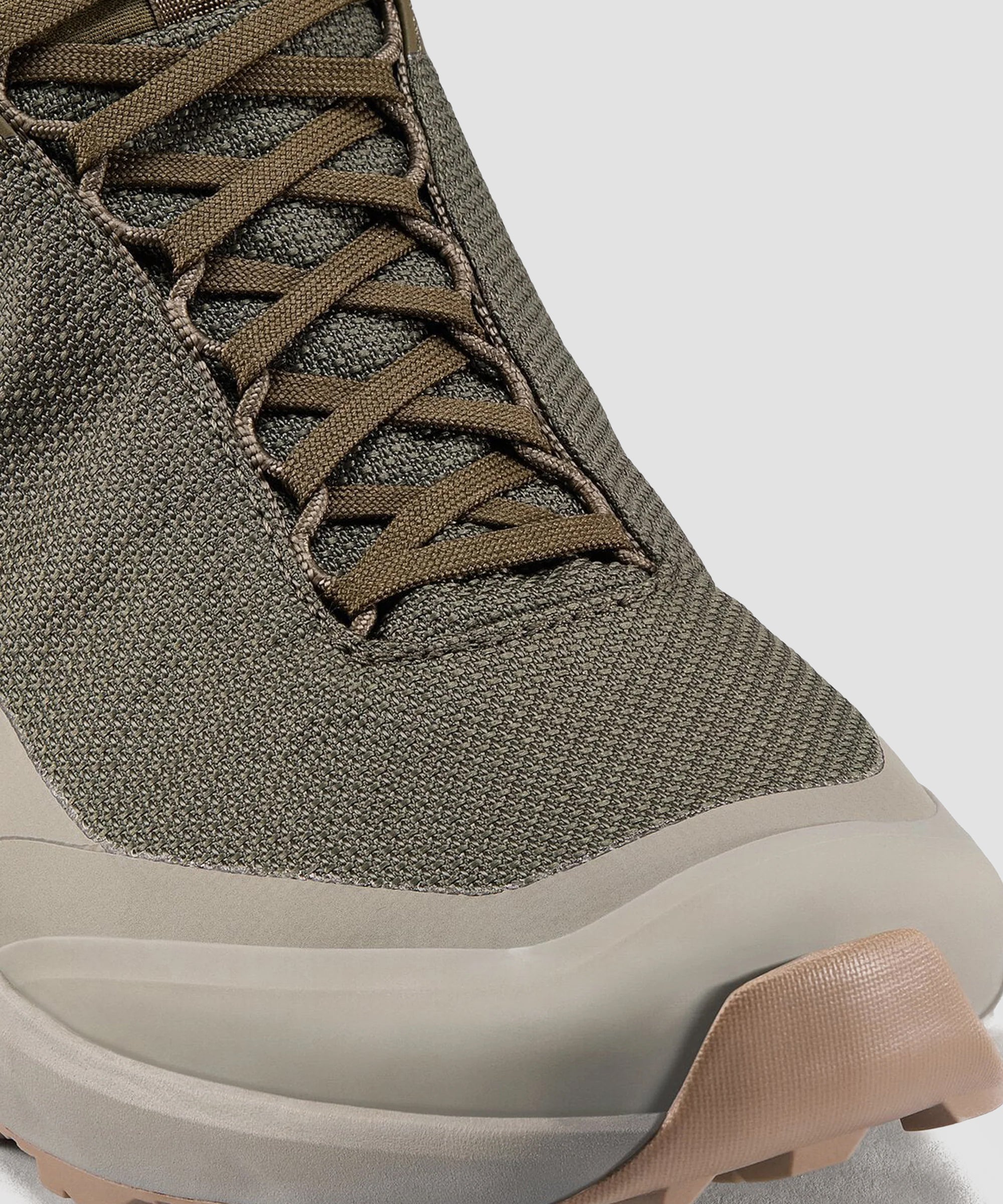 Chaussures Aerios FL 2 Mid GTX pour hommes d'Arc'teryx en Tatsu/Forage