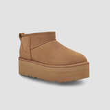 Mini-bottines à plateforme Classic Ultra pour femmes de UGG en châtaigne 