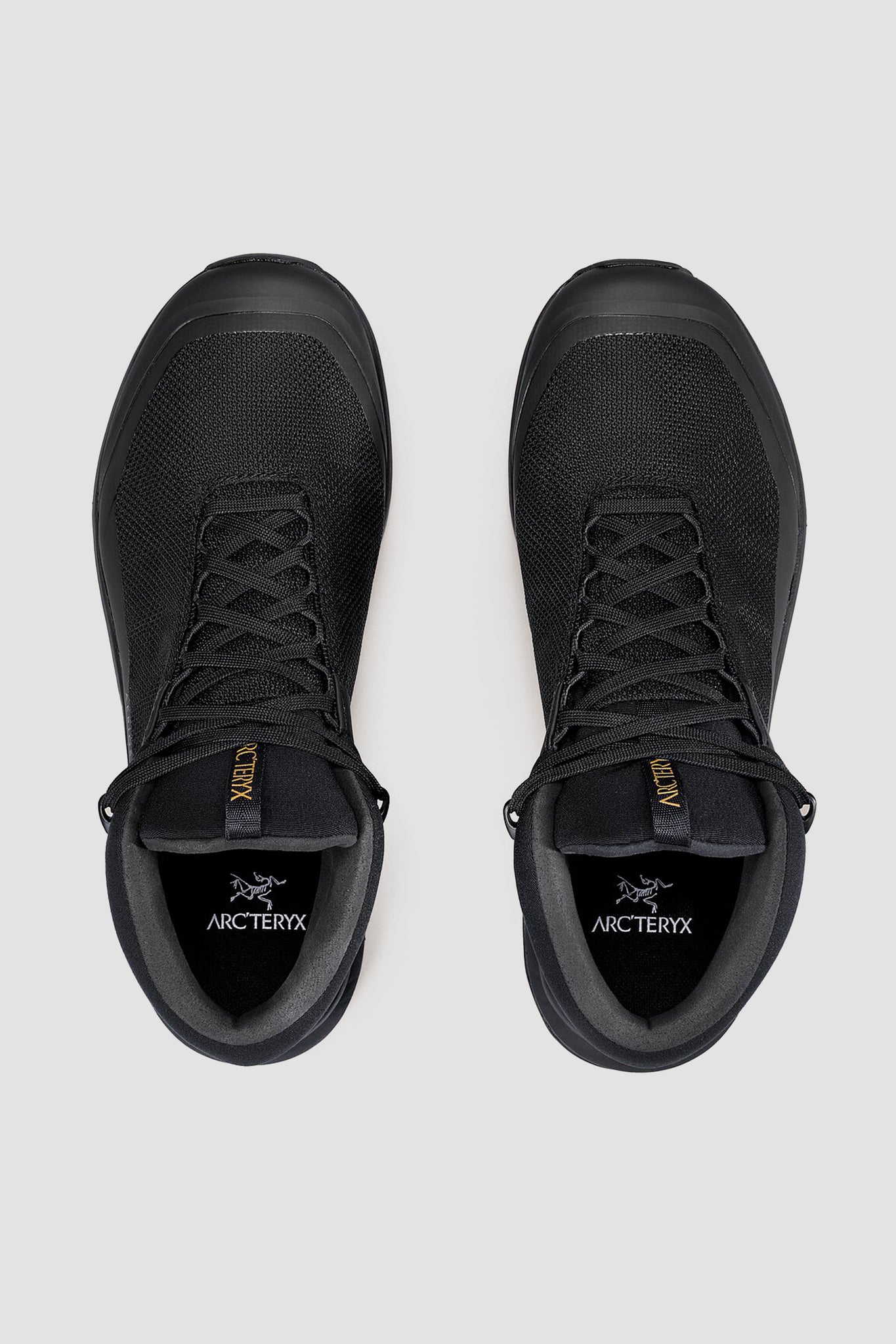 Arc'teryx Women's Aerios Mid GTX Shoe in Black/Black