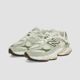 Baskets unisexes New Balance 9060 en vert olive