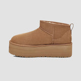 Mini-bottines à plateforme Classic Ultra pour femmes de UGG en châtaigne 