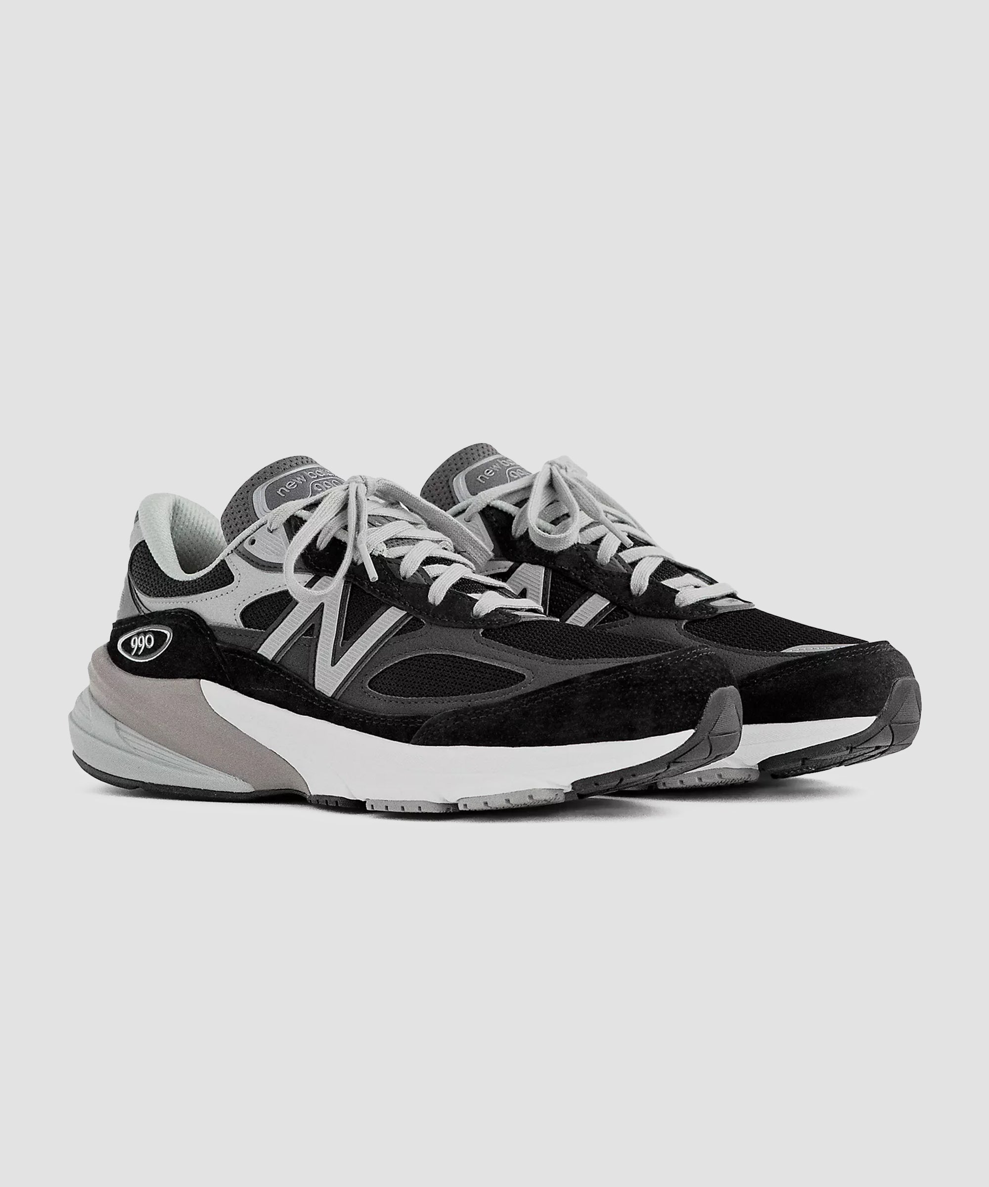 New Balance Men's Made in USA 990v6 in Black/White