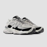 Baskets unisexes New Balance 9060 noires avec reflets