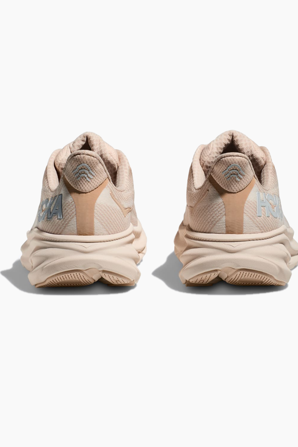 HOKA Women's Clifton 9 in Shifting Sand/Eggnog