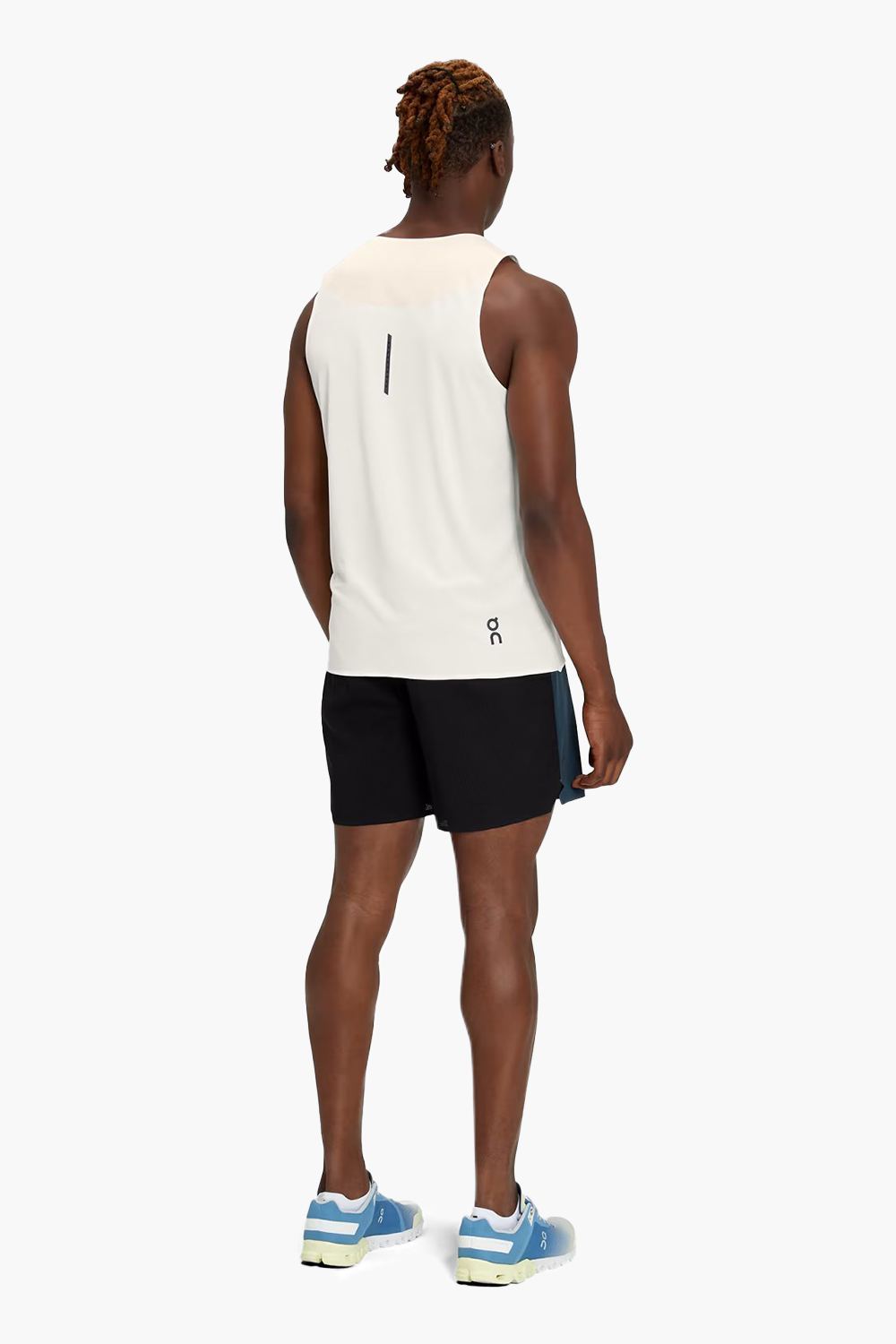 ON | Men's Lightweight Shorts in Navy/Black