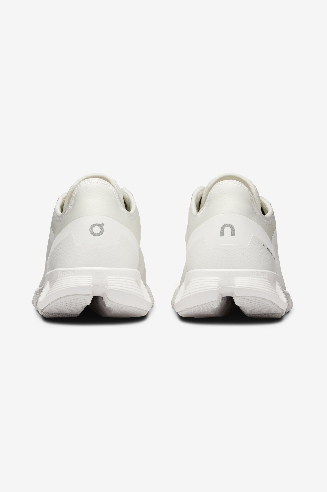 ON | Women's Cloud X 3 AD in Undyed-White/White