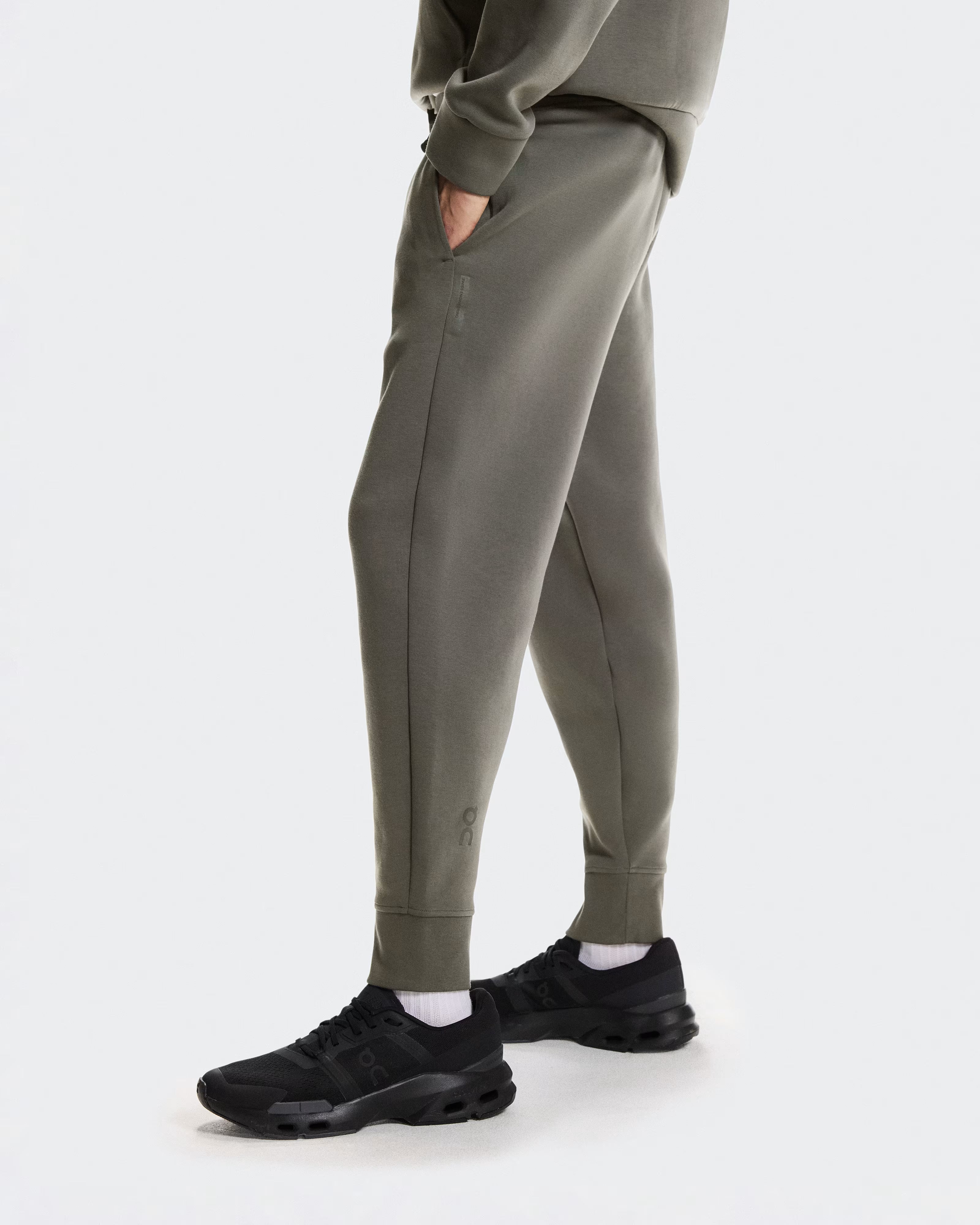 Focus Tech Sweatpants M
