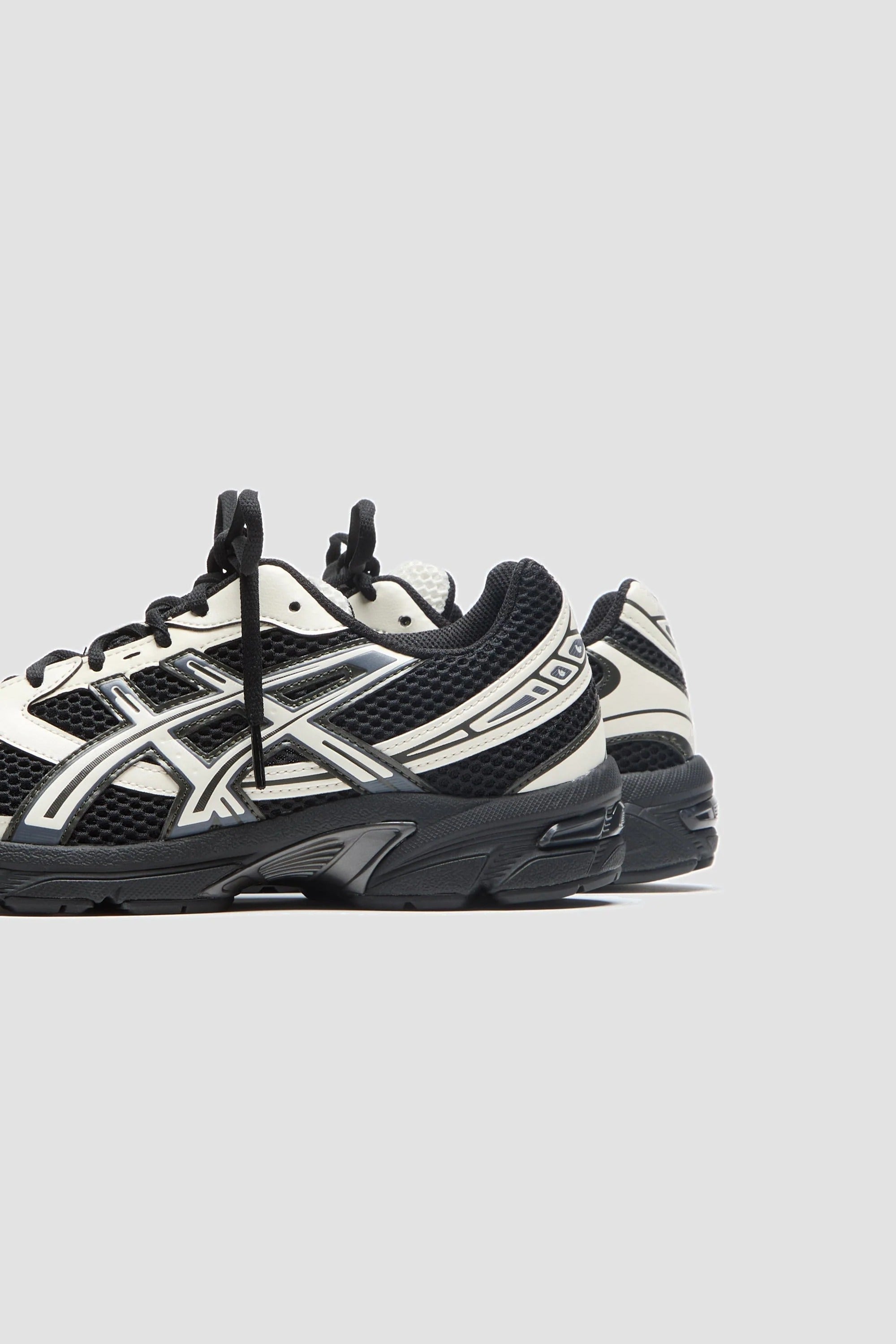 ASICS GEL-1130 Black / Cream