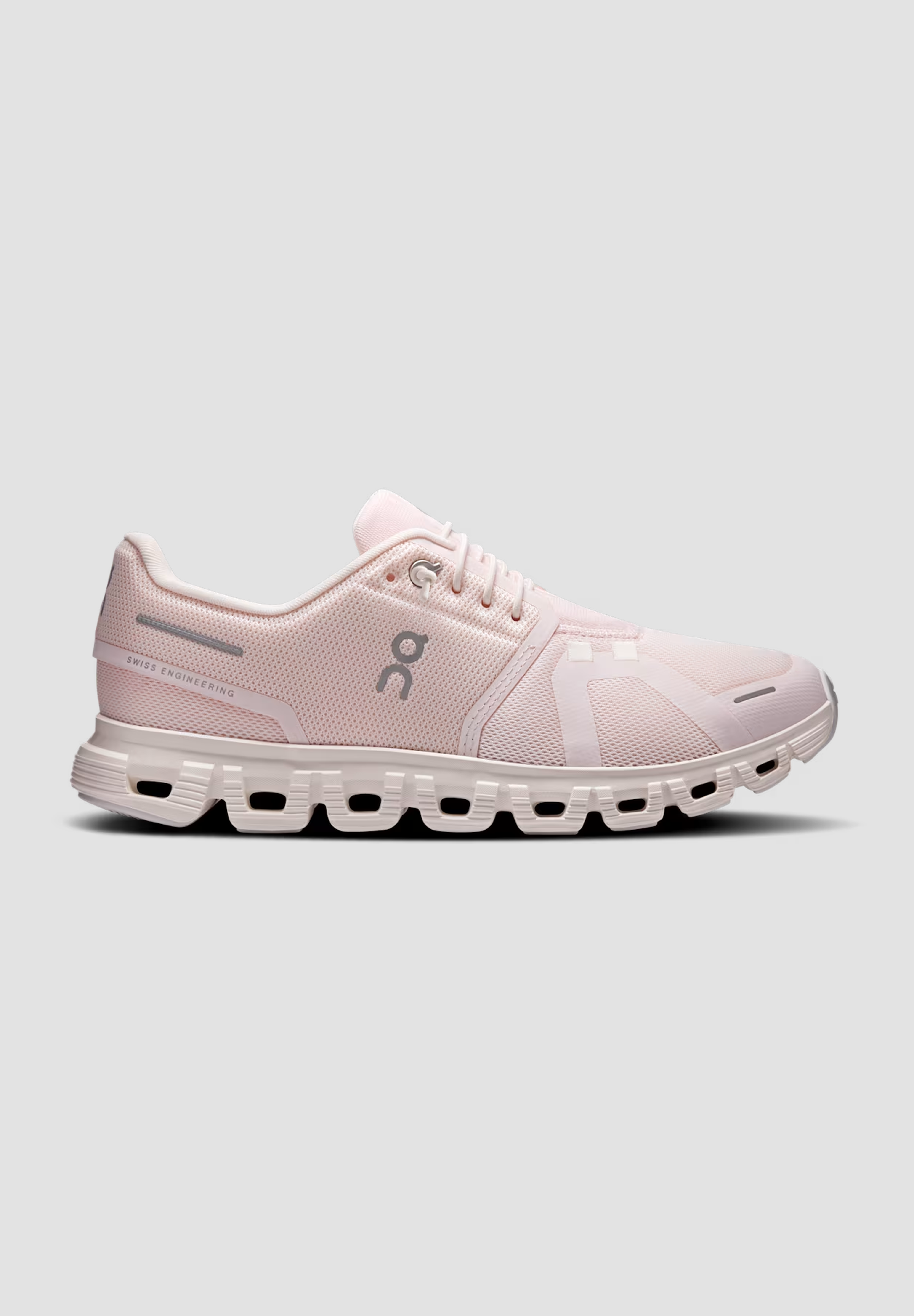 ON Women's Cloud 6