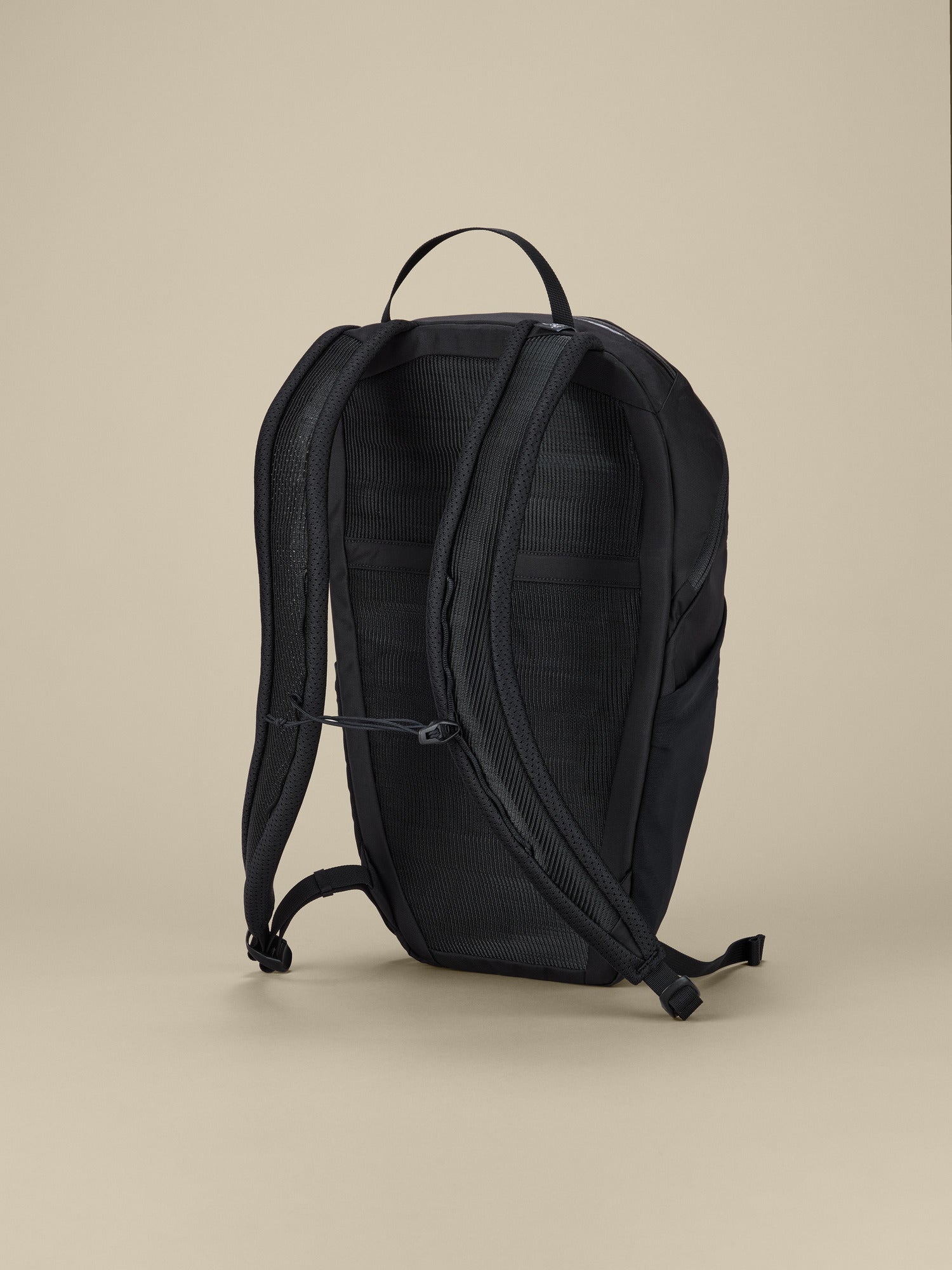 Axios 10 Backpack - Black