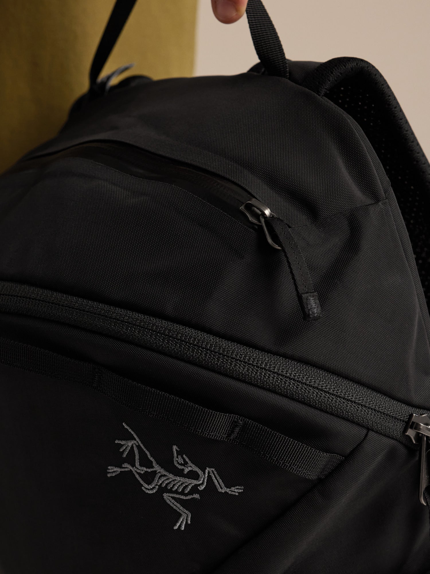 Axios 10 Backpack - Black