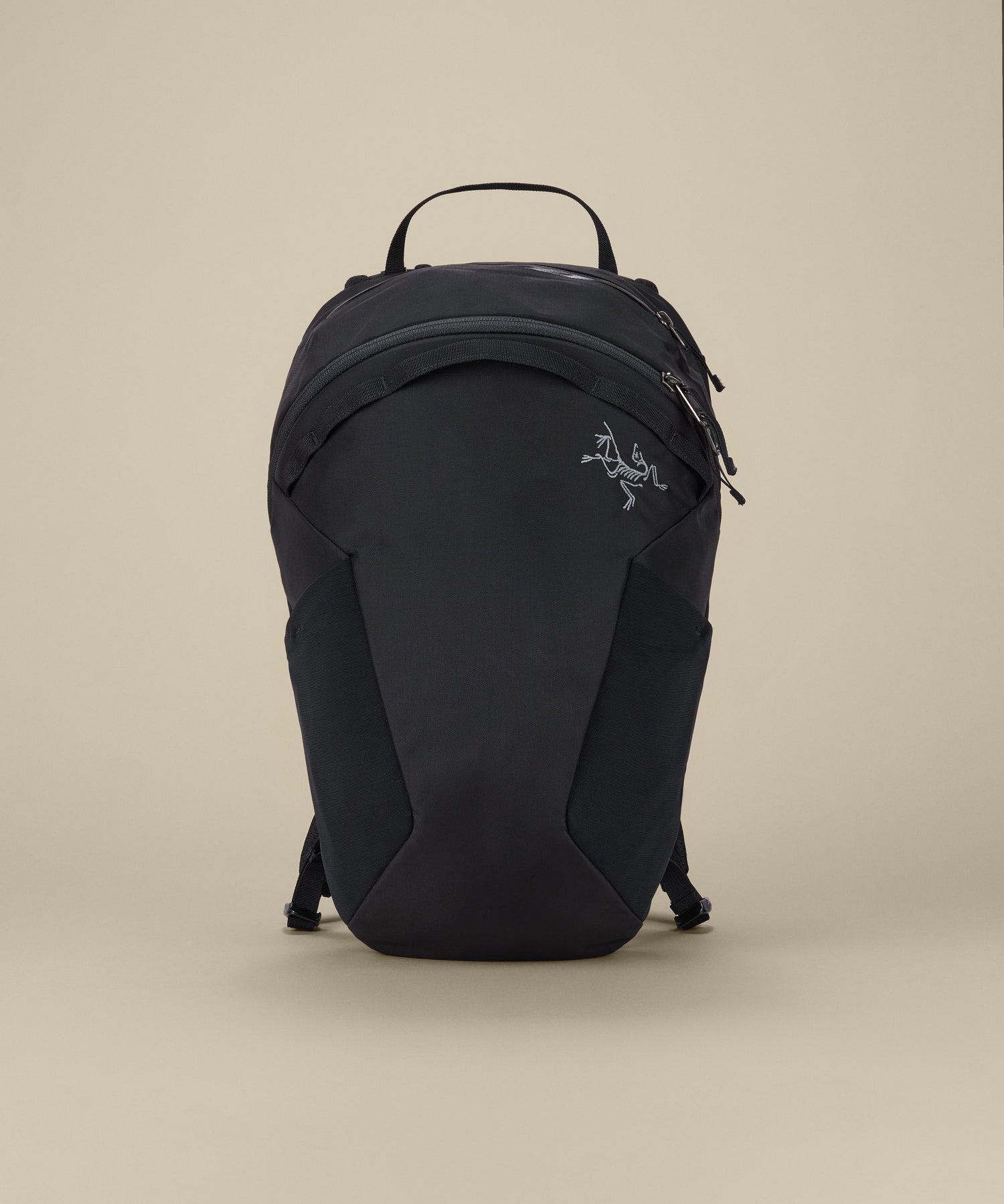 Axios 10 Backpack - Black