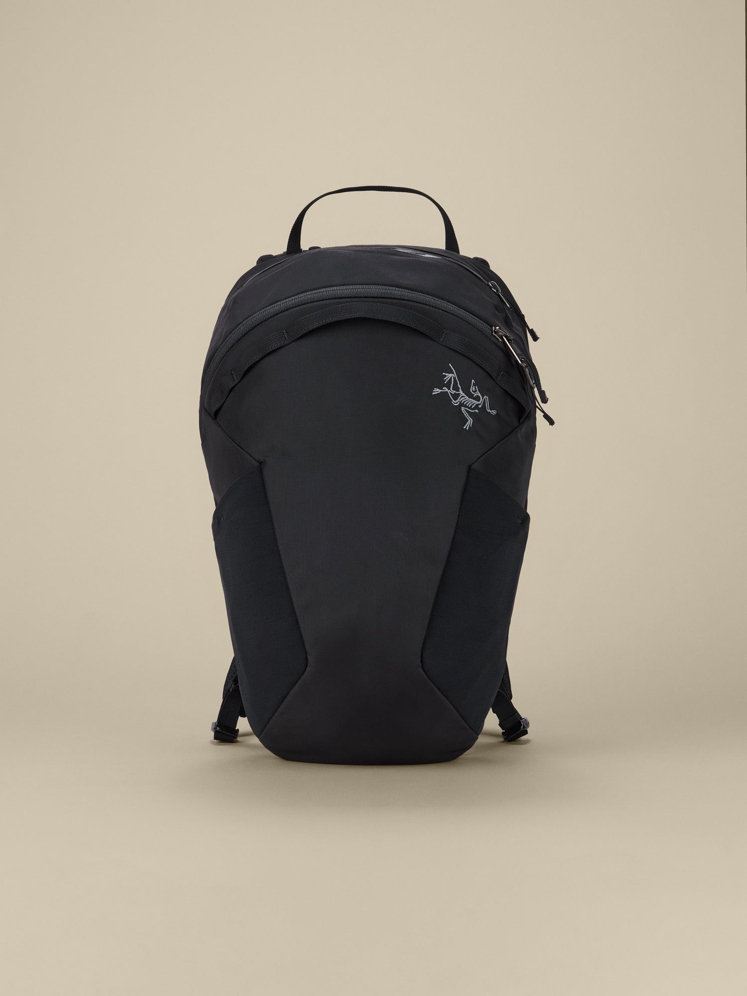 Axios 10 Backpack - Black