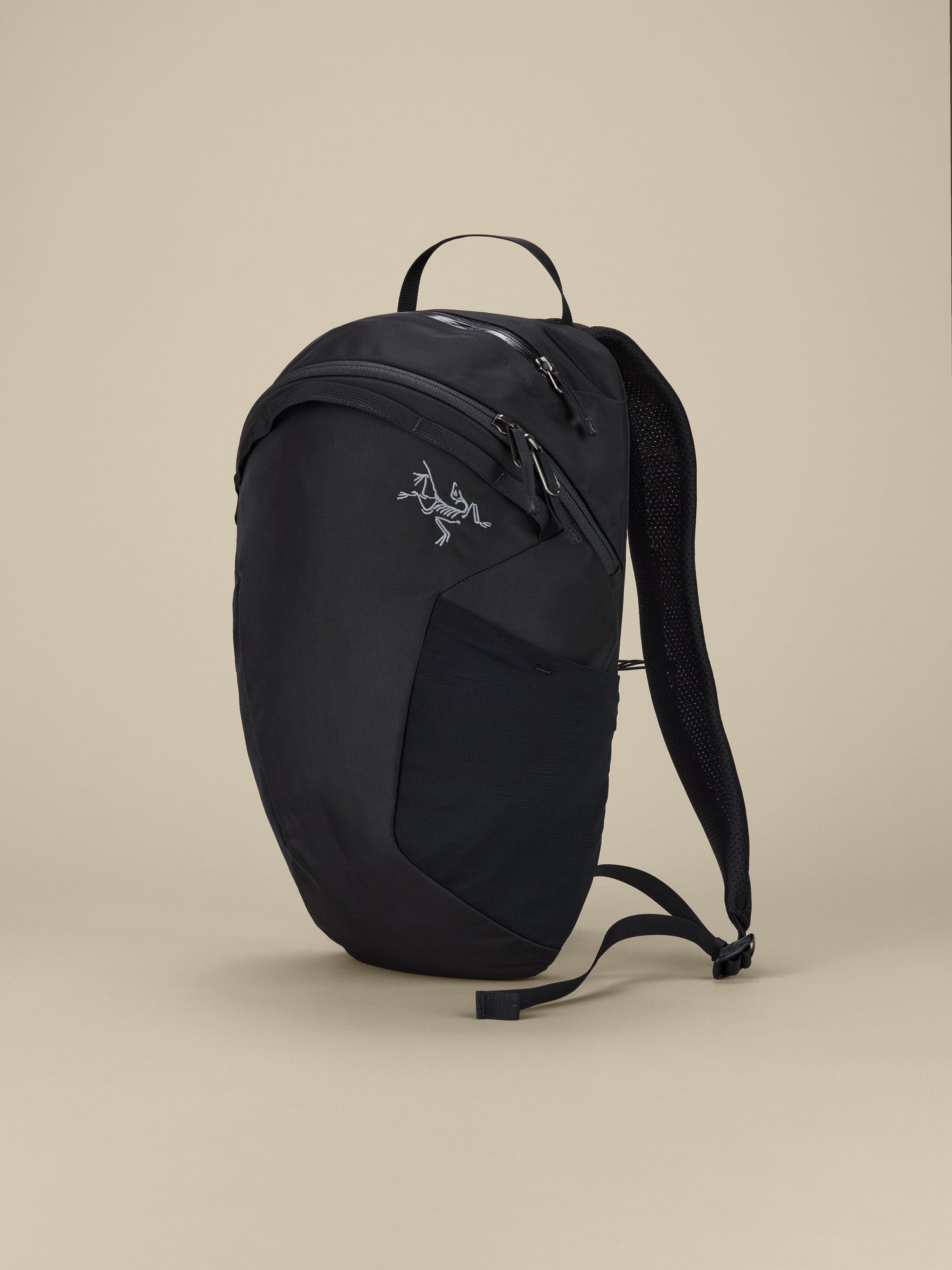 Axios 10 Backpack - Black