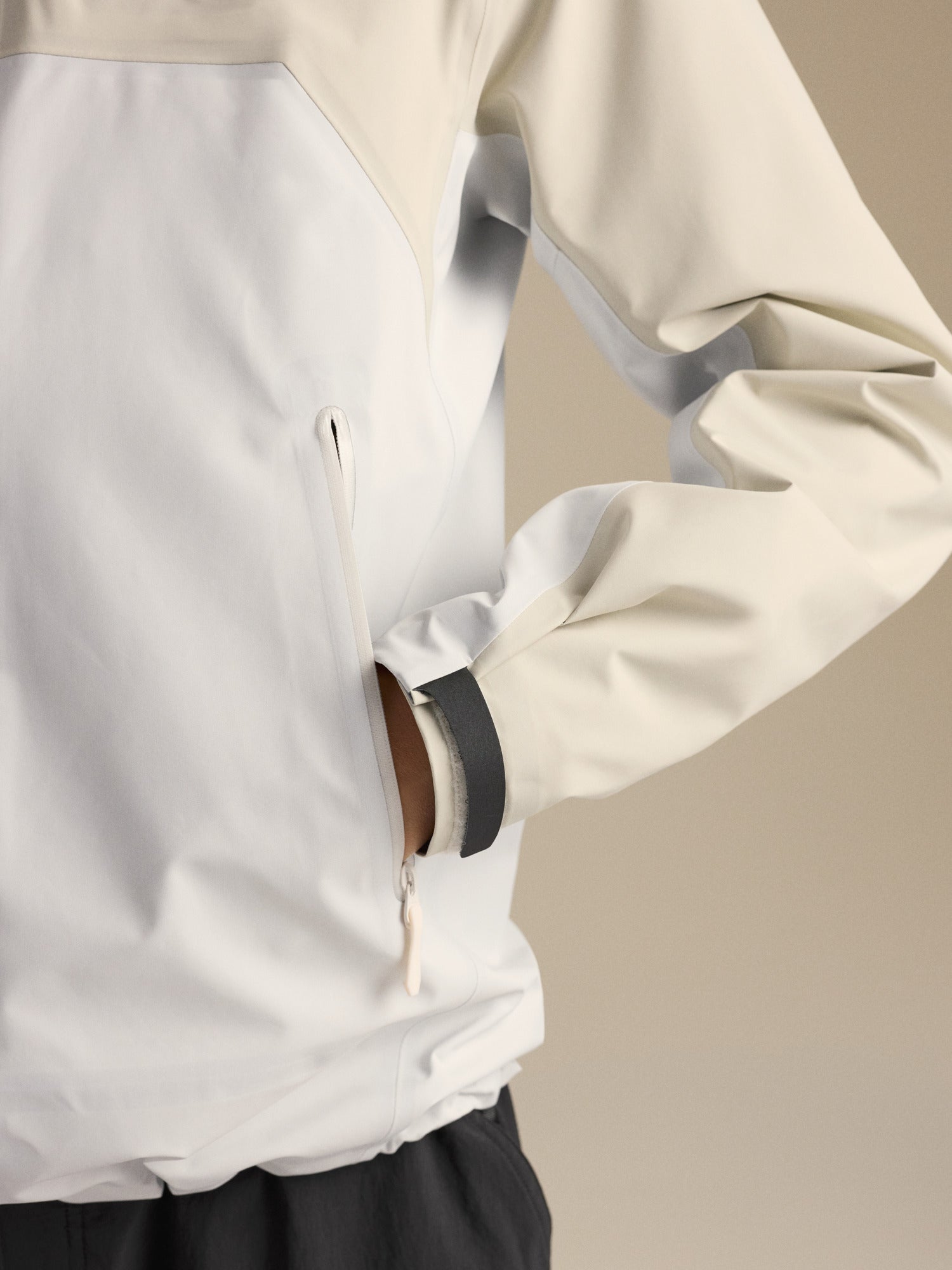 Beta Jacket - Sea Salt / Arctic Silk