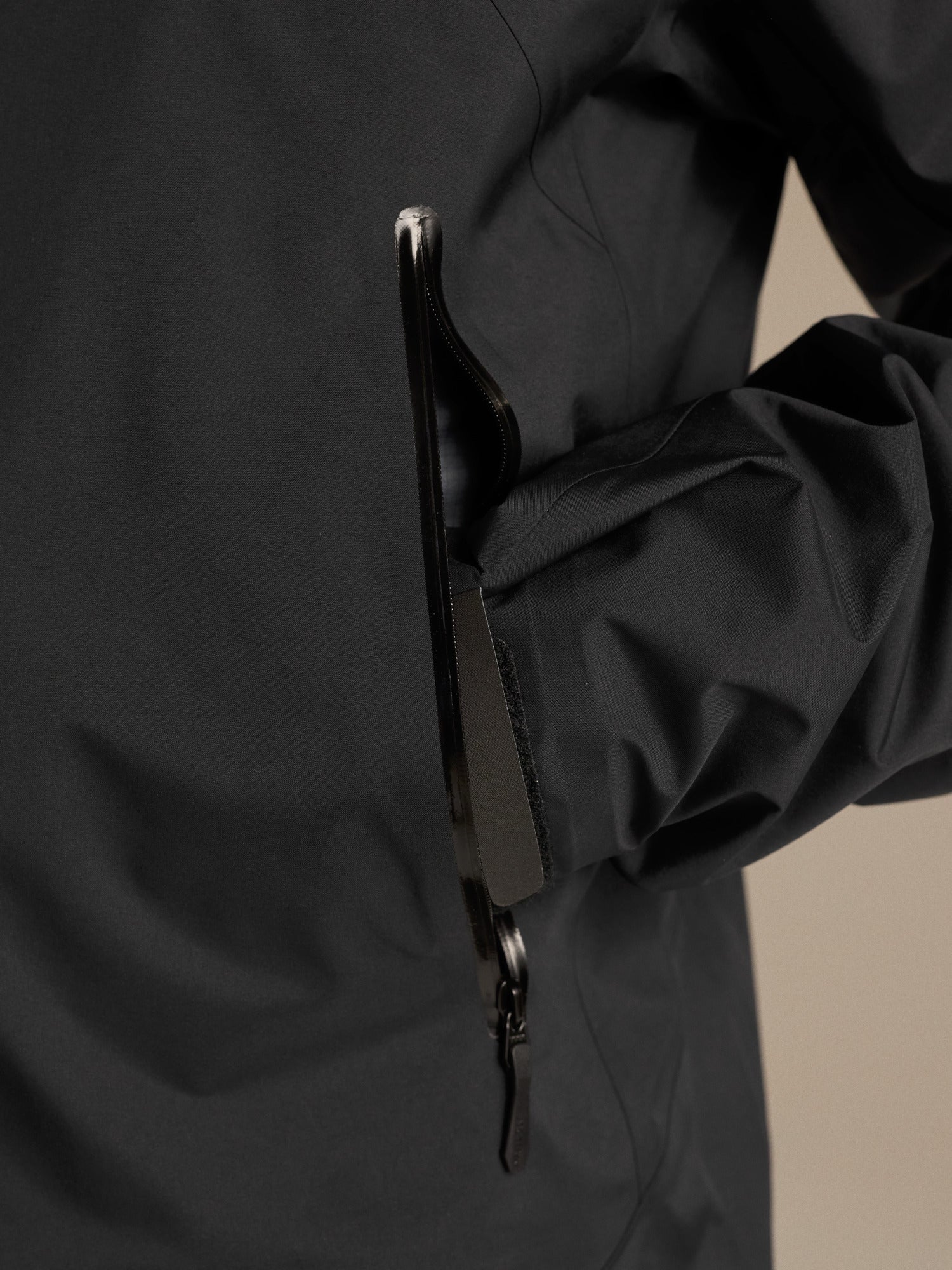 Beta Jacket - Black