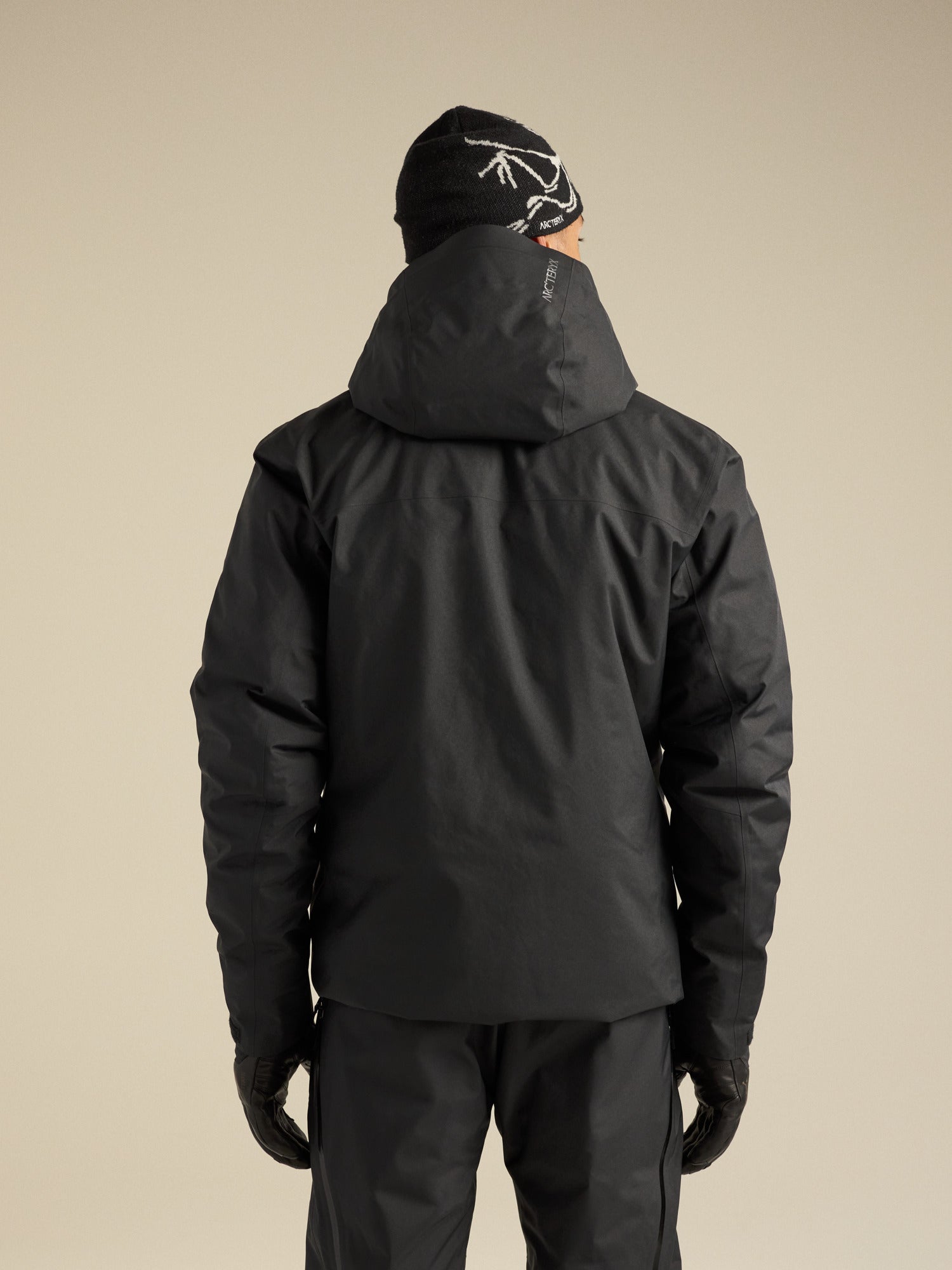Macai Down Jacket - Black