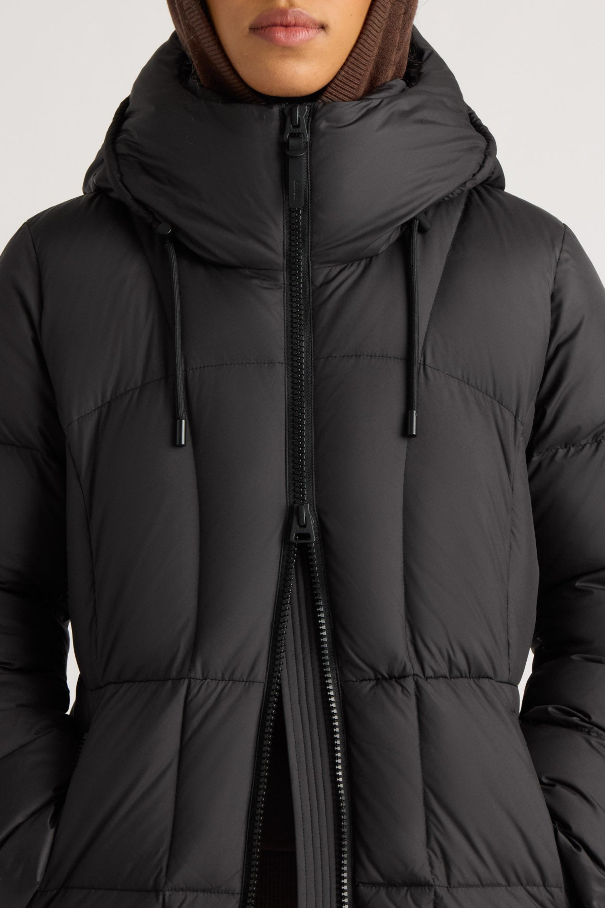 Kanuk Women's Mistassini Hooded Down Puffer – Black