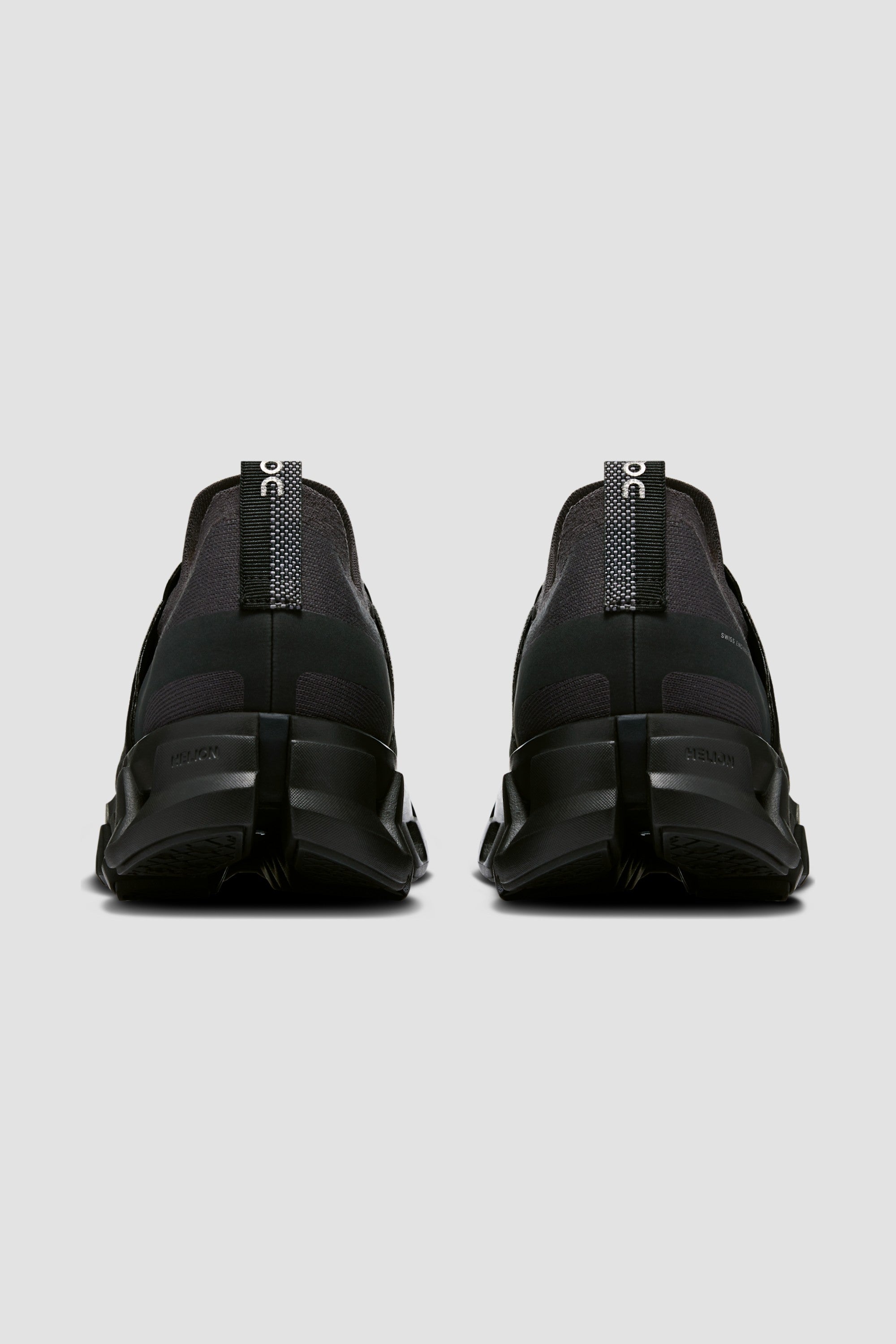 On Men's Cloudswift 4 Black/Eclipse
