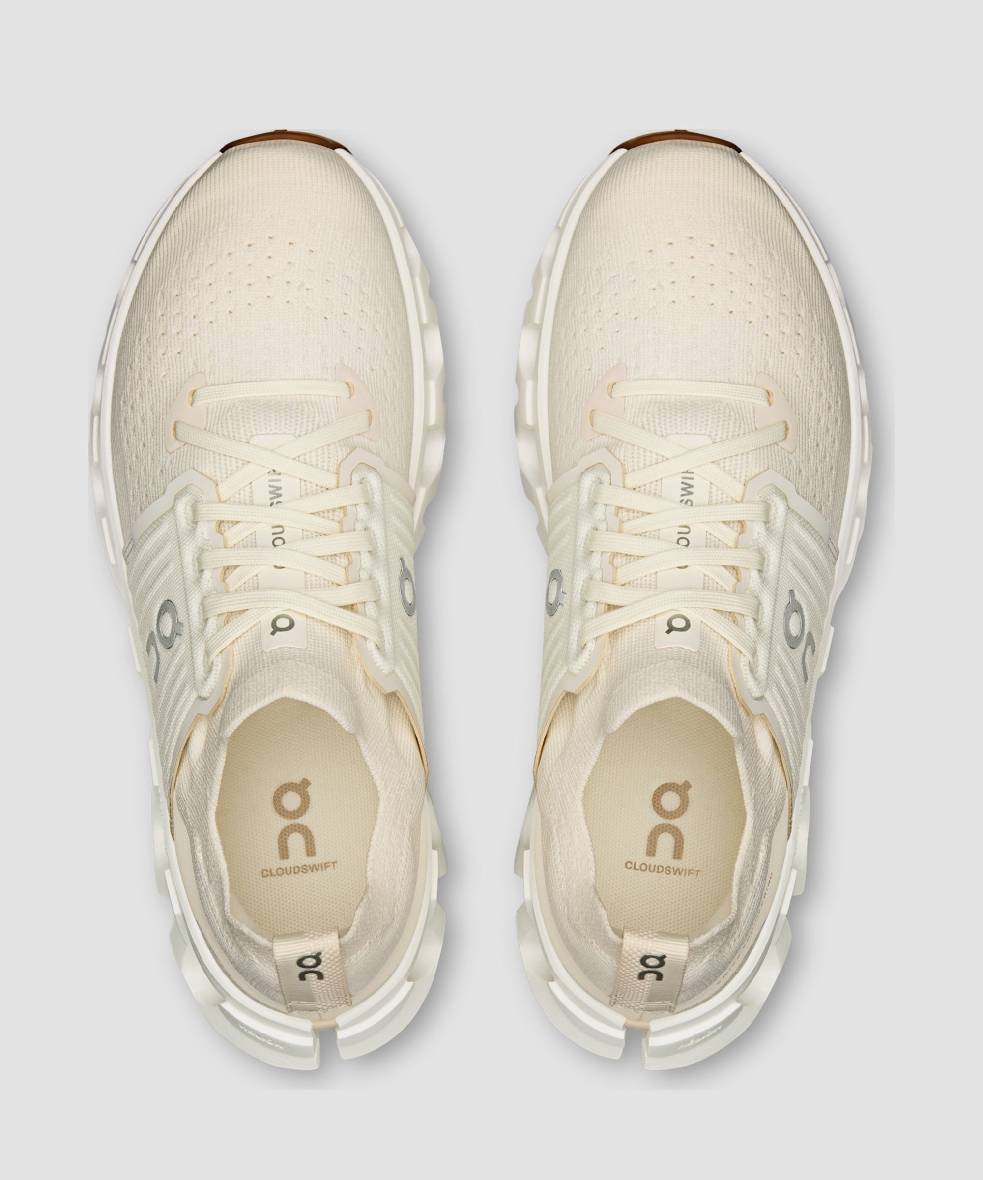 On Women's Cloudswift 4 Ivory/Dew