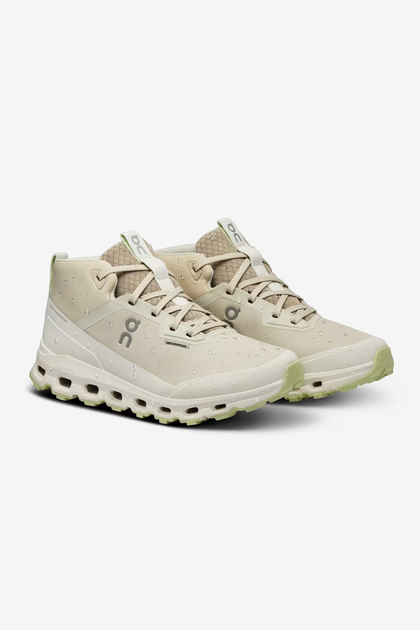 ON | Women's Cloudroam Waterproof in Ice/Limelight