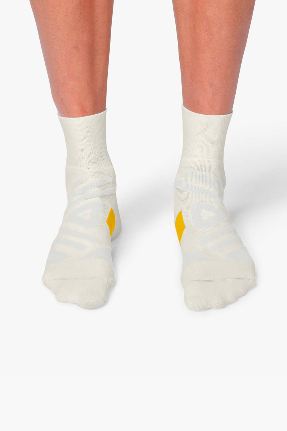 ON | Men's Mid Sock in White/Ice